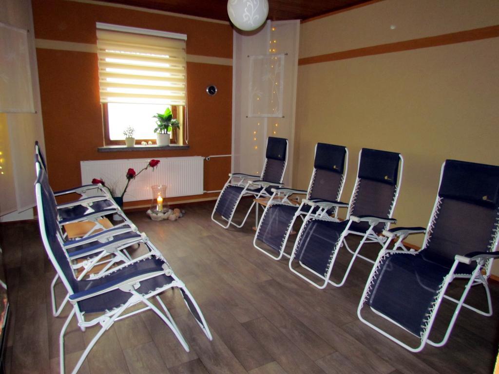 Pension & Sauna Am Lorenz Calbe Extérieur photo