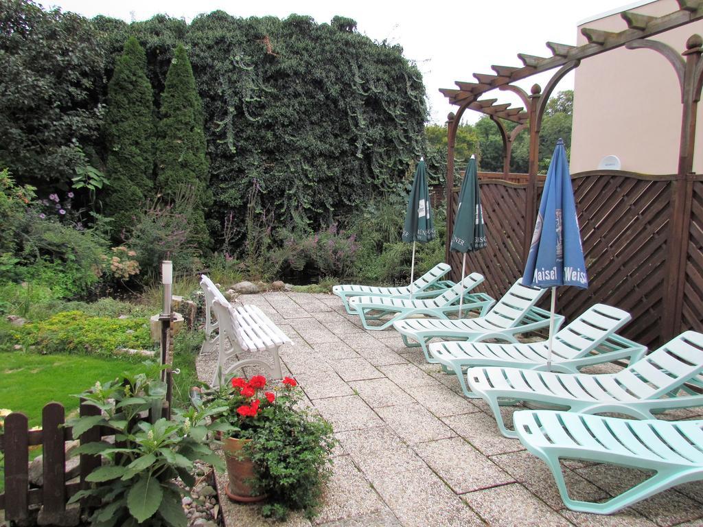 Pension & Sauna Am Lorenz Calbe Extérieur photo