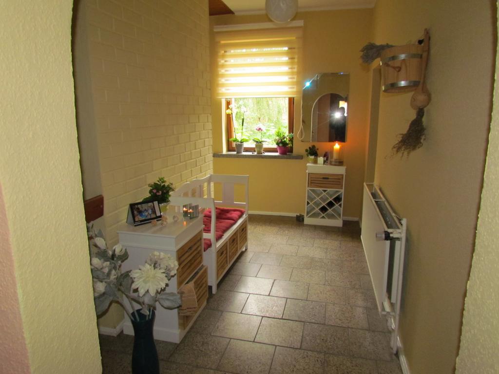 Pension & Sauna Am Lorenz Calbe Extérieur photo